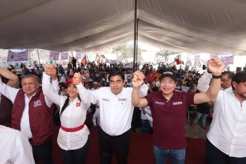 Devolver los servicios públicos quitados a las juntas auxiliares, propone Barbosa Huerta
