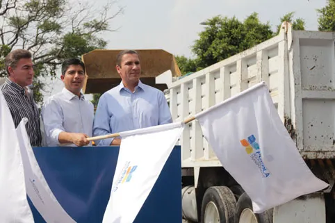 Eduardo Rivera pacta con RMV candidatura de Tony Gali