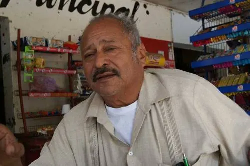 Atracan y golpean a presidente municipal de Jalpan; lo despojan de 500 mil pesos