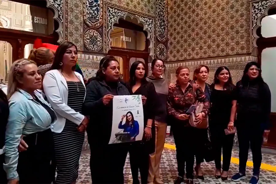 Aurora Sierra Homenaje Luctuoso A