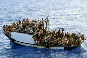 Naufragio en el Mediterráneo, 700 migrantes desaparecidos