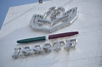 Denuncia CNTE Puebla servicio de salud precario por parte del ISSSTE