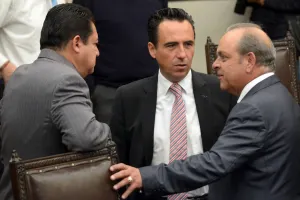 Prematuros los destapes en el PRI, advierte Pablo Fernández
