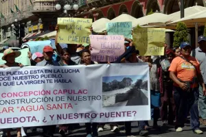 Comuna asegura que puente en San Miguel Espejo no corresponde a Puebla