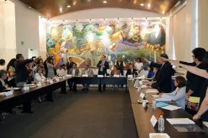Embarazo fractura autonomía y frustra desarrollo de adolescentes: SGG