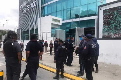 Balean casas de policías de Tlacotepec que denunciaron a regidora en la FGE