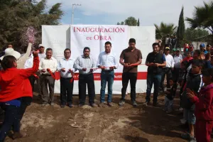 Inaugura Néstor Camarillo drenaje en El Jazmín