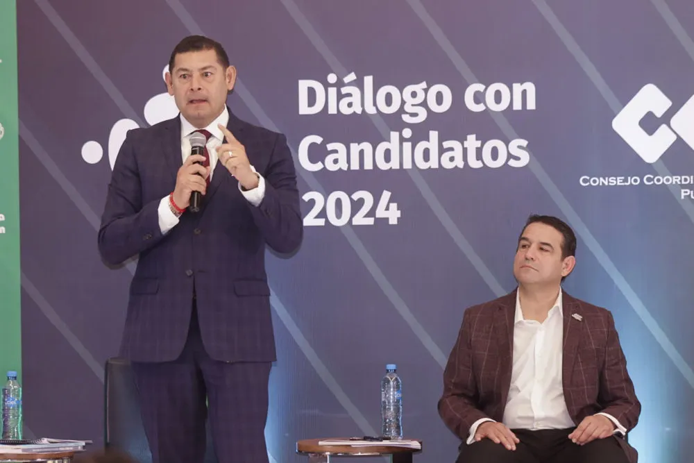 Estímulos fiscales a empresas sustentables y tecnología, plantea Armenta en foro del CCE