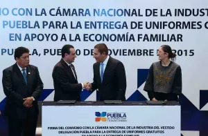 RMV firma convenio para entregar uniformes gratuitos