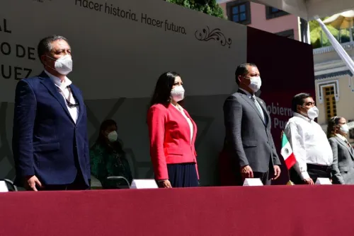 Ni un paso atrás por la transformación de nuestro país: Claudia Rivera