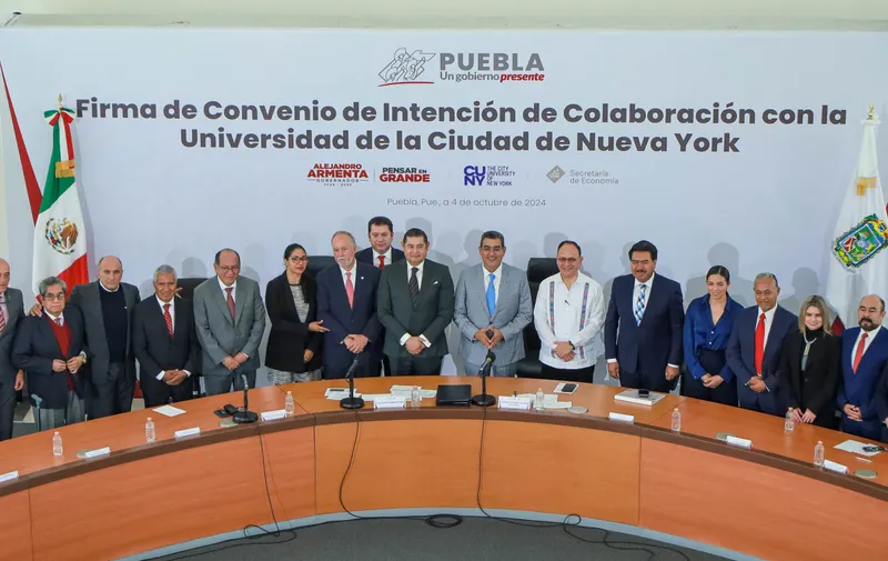 Firma Alejandro Armenta convenio de colaboración con Universidad de Nueva York 