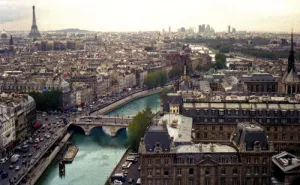 Continúa búsqueda de catedrático mexicano desaparecido en París