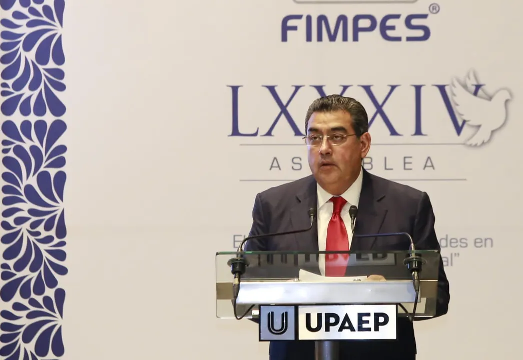 Llama Sergio Salomón a universidades a continuar con reforzamiento de valores entre estudiantes