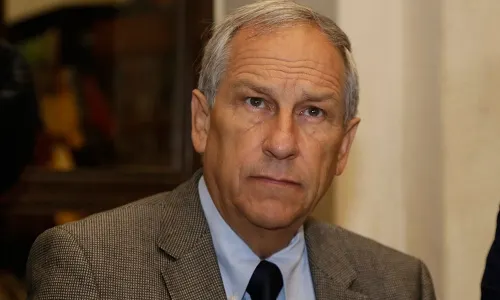 Cárdenas elige el camino de la victimización y no de la autocrítica para explicar su derrota