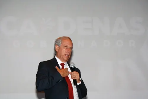 Las Lágrimas de Enrique Cárdenas (y las Mentadas de Madre en las Redes)