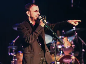 Ringo Starr cancela participación en zócalo del DF