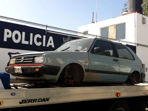 Policía municipal de Puebla recuperó vehículo y cajas de trailer con reporte de robo