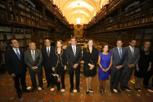 Reconocen a cronistas de Puebla
