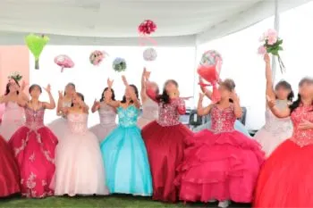 Celebra SEDIF a quinceañeras de Casa del Adolescente