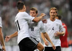 Alemania-Polonia, duelo de preparación con tintes históricos