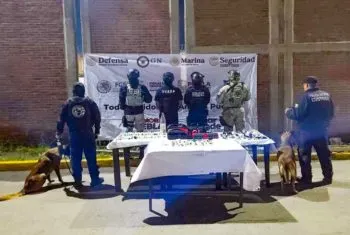 Objetos punzocortantes, bocinas, chips y teléfonos celulares, decomisan durante revisión en el penal de San Miguel