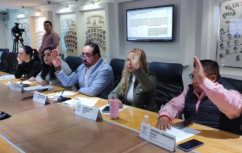congreso-puebla-trabajadores-al-servicio-del-estado