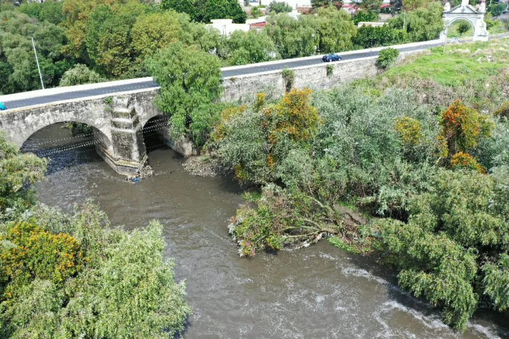 Puebla y Tlaxcala pactan sanear el río Atoyac y fijar orden territorial