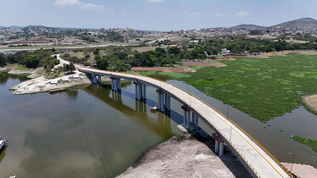 Abren a la circulación el Puente de la Transformación tras 70 años de espera