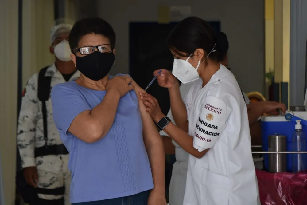 Anuncia Salud logística para aplicación de segunda dosis contra COVID-19 en San Andrés Cholula