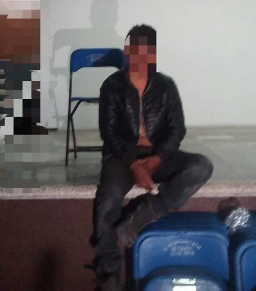 Pobladores intentan linchar a presunto delincuente, ahora en Calpan