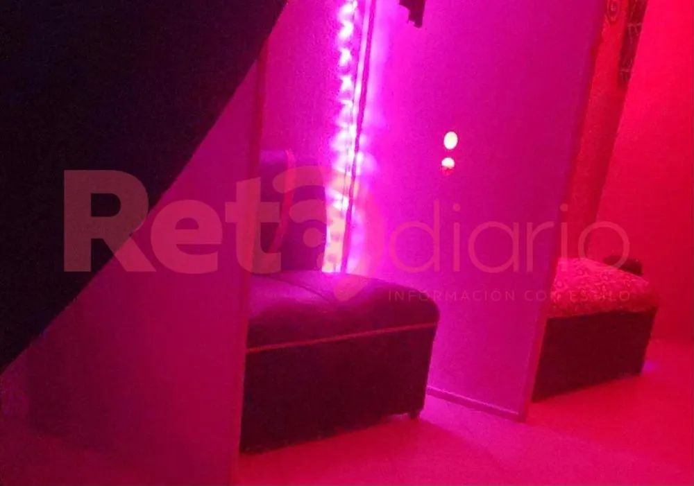 Invitan a ponerse “kinky” en las cabinas glory hole de Valsequillo