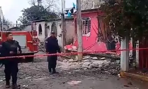 Explosión de polvorín clandestino en Xiutetelco deja cuatro heridos