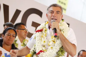 A Módulos de Atención para el campo, se compromete Gali en Felipe Ángeles