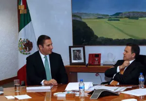 Se reúne Moreno Valle con secretario de Economía