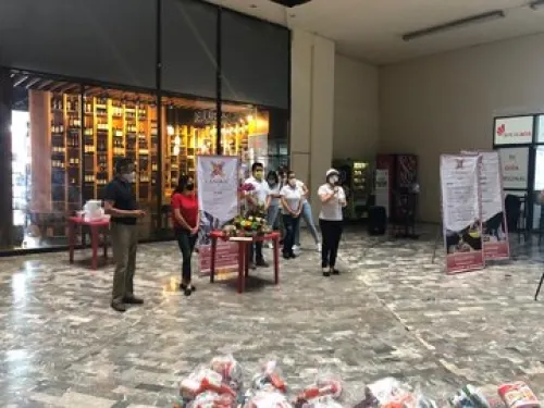 Concluye campaña “Esta vez, yo invito”, con entrega de 700 despensas