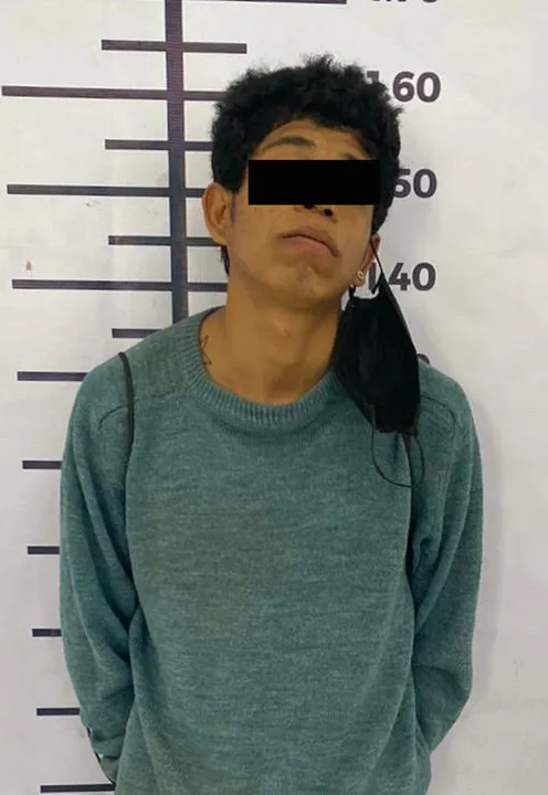 Policía municipal detiene a presunto responsable de robo de autopartes