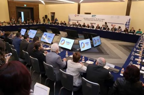 Universidades Politécnicas del país comparten experiencias en Puebla para mejorar la educación