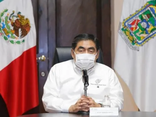 El Hombre No Feliz Visita Puebla (La Enigmática Sonrisa de Gatell)