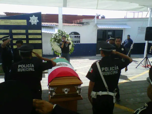 Homenaje póstumo a Policía Municipal caído en servicio