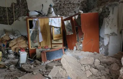 Pobladores de la Mixteca Poblana piden al gobierno ayuda de mano de obra para retirar escombros