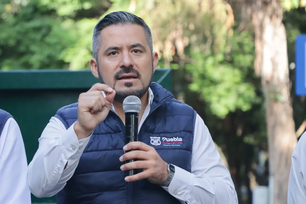 ADÁN DOMÍNGUEZ