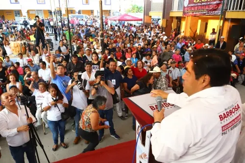 Seré un gobernador a ras de piso: Miguel Barbosa