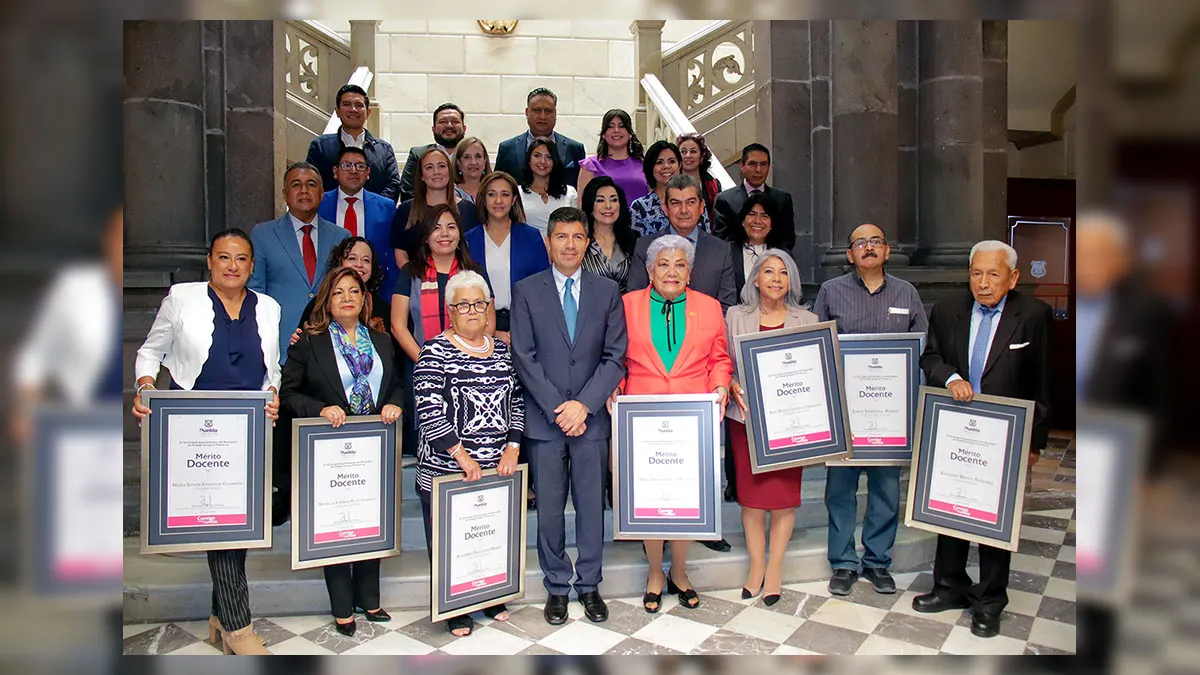 Premio Al Merito Docente Ayuntamiento De Puebla
