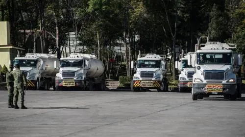 Gobierno de AMLO cierra compra, sin licitación, de 671 pipas por 92 mdd