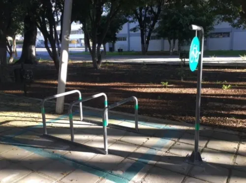 Instala SMT biciestacionamientos en instituciones educativas