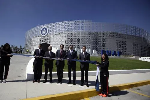 Video: Esparza y Gali inauguran la Arena BUAP, tuvo una inversión de 87 mdp