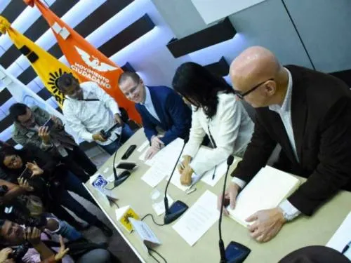 PAN, PRD y MC presentan al INE plataforma del Frente Ciudadano