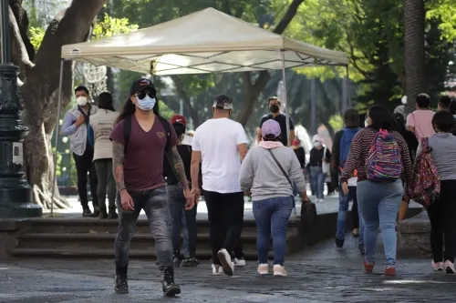 En 24 hrs disminuyen contagios de Covid-19 en Puebla