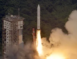 Japón lanza telescopio espacial de observación remota