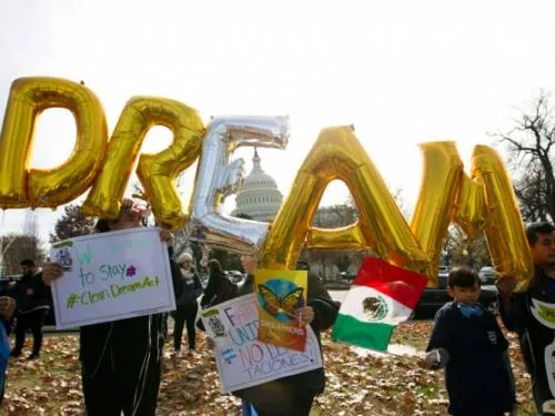 Asestan nuevo revés a Trump; determinan que DACA sigue